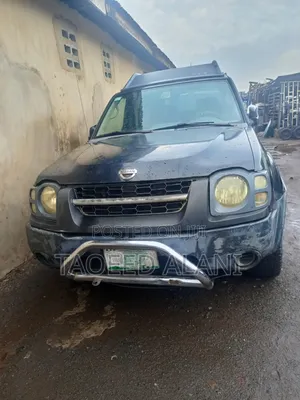 Nissan Xterra 2002 Black