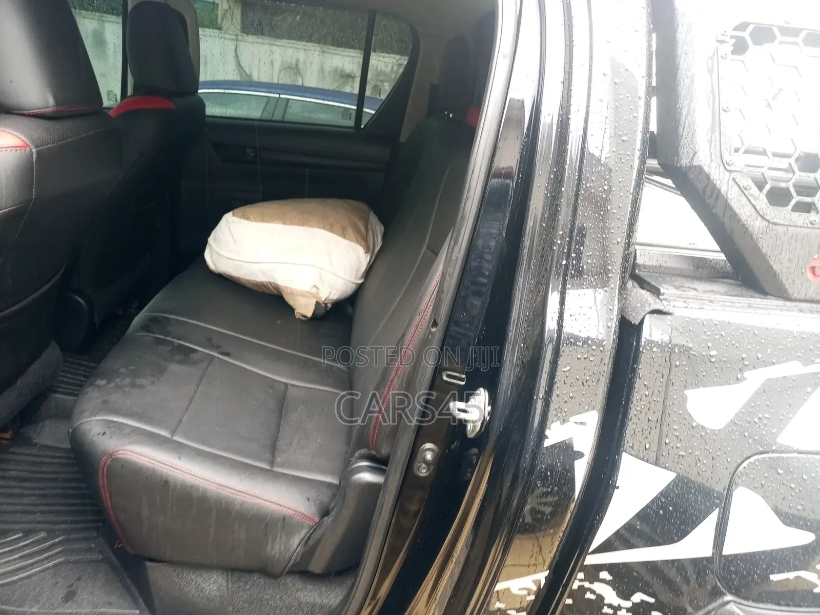 Toyota Hilux 2021 Black