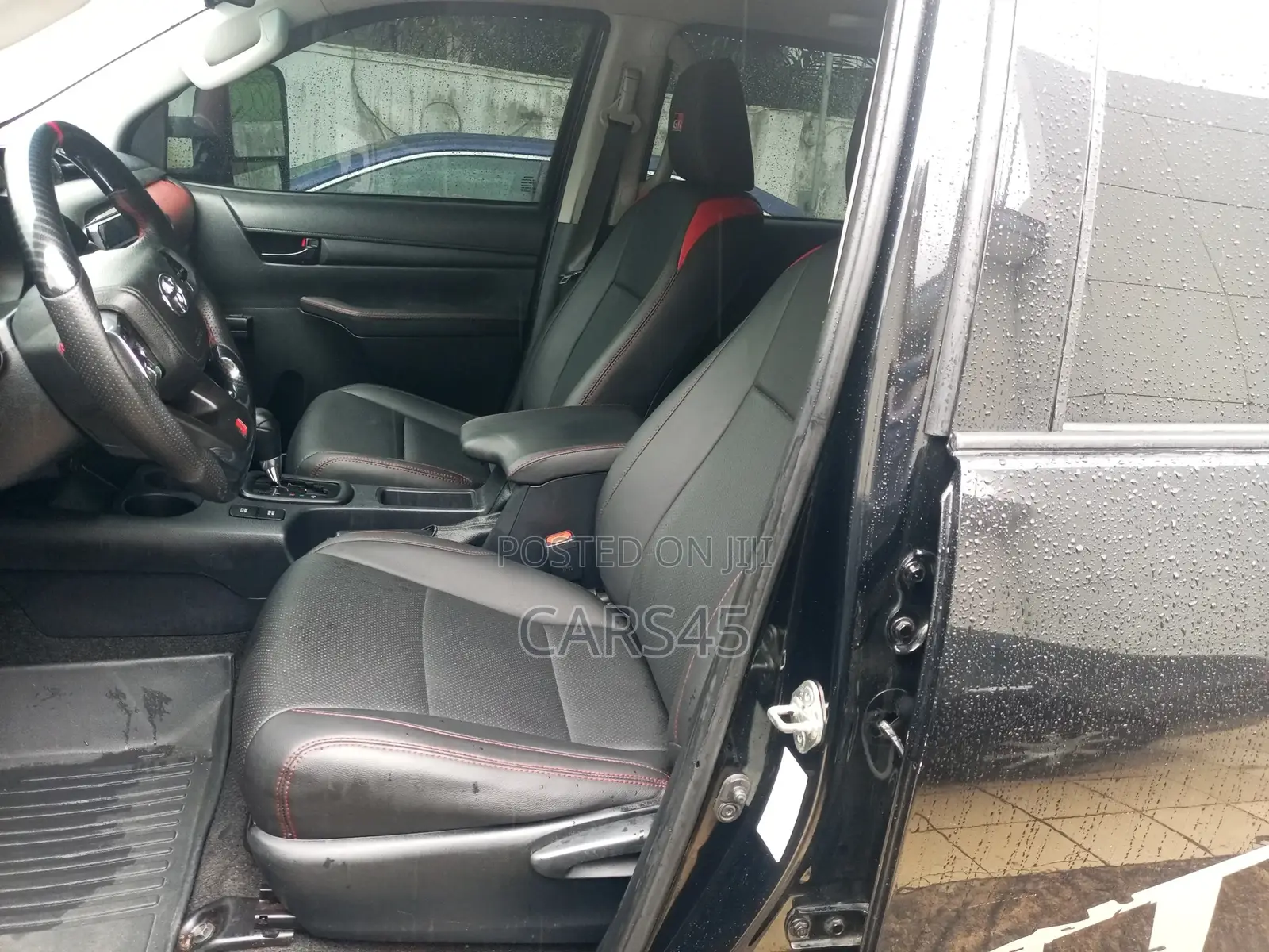 Toyota Hilux 2021 Black