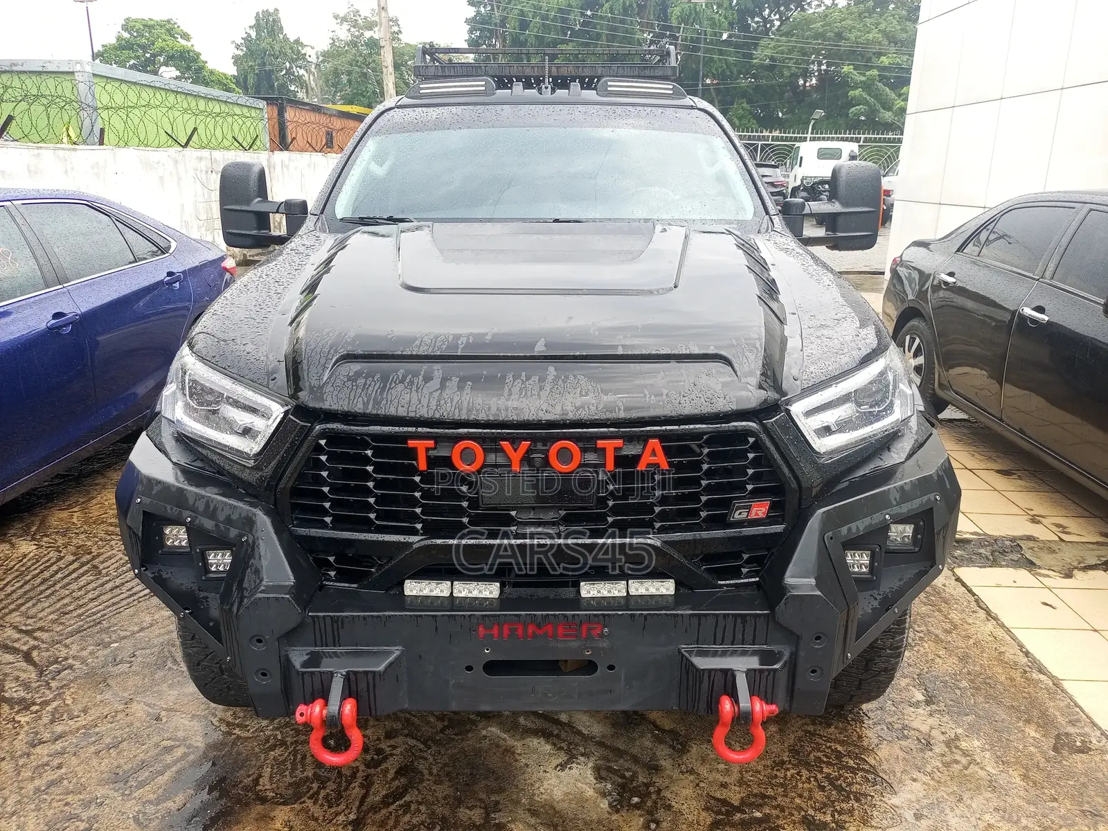 Toyota Hilux 2021 Black