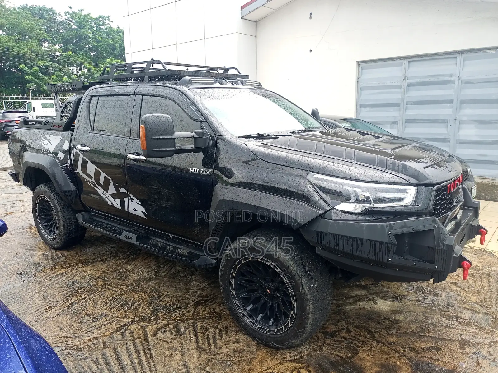Toyota Hilux 2021 Black