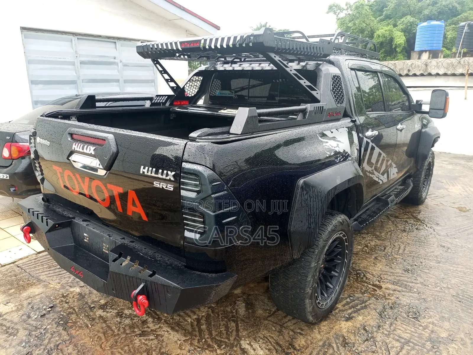 Toyota Hilux 2021 Black