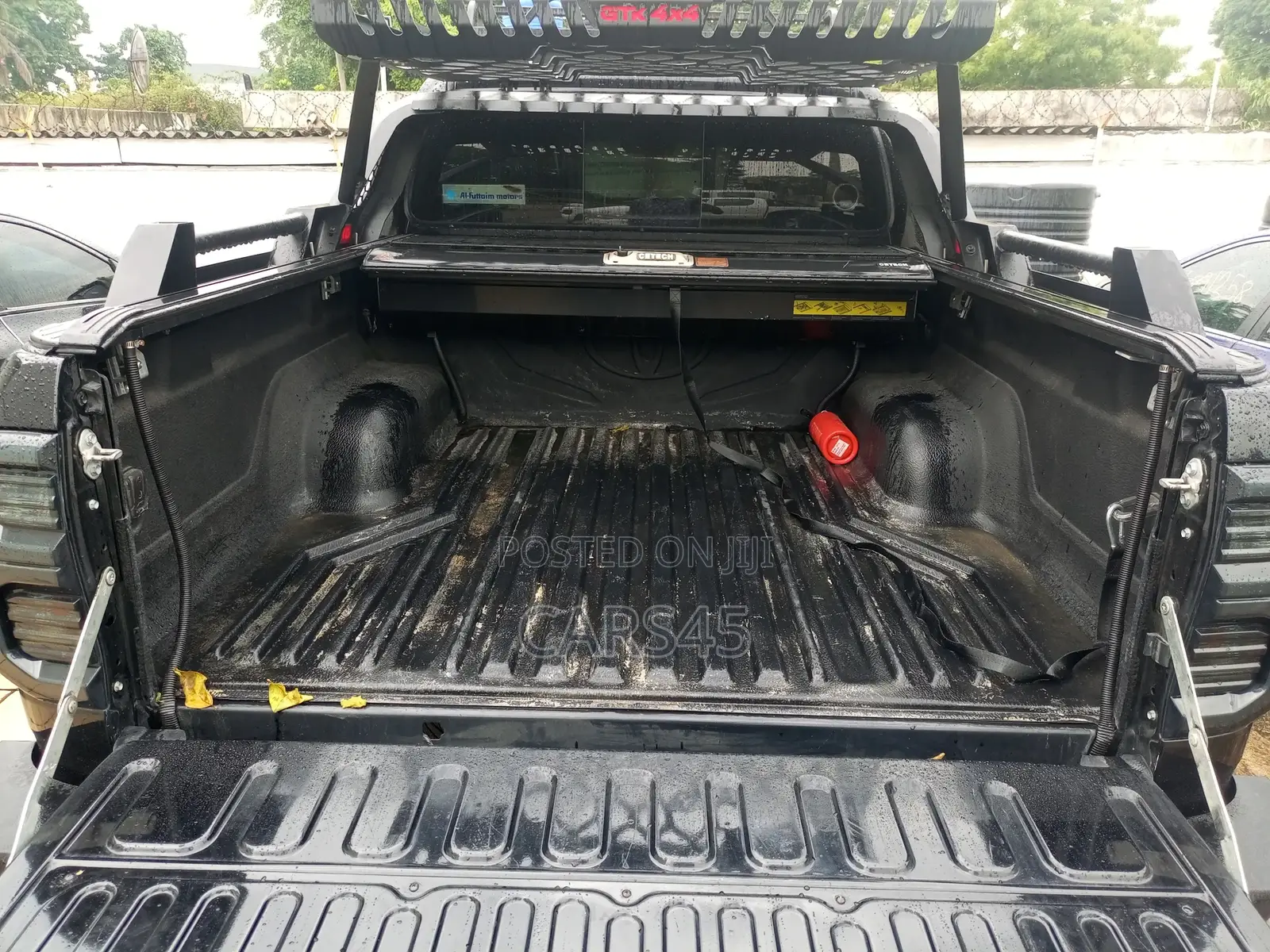 Toyota Hilux 2021 Black