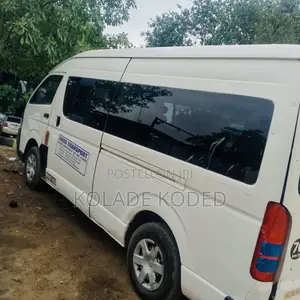 Toyota HiAce 2008 White
