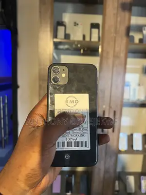 Apple iPhone 11 64 GB Black