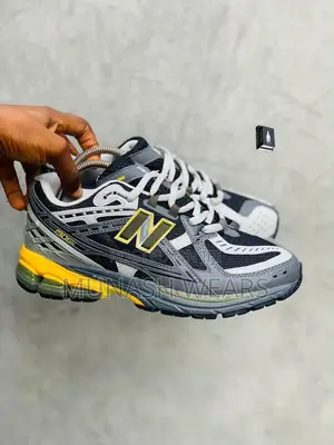 New Balance Design 40-46 Available