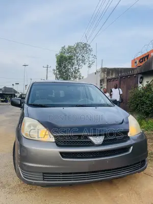 Toyota Sienna 2006 Gray