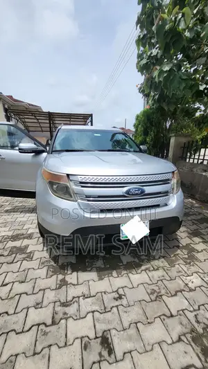 Ford Explorer 2013 Silver