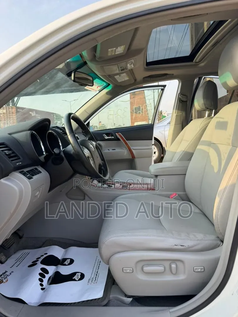 Toyota Highlander 2010 White