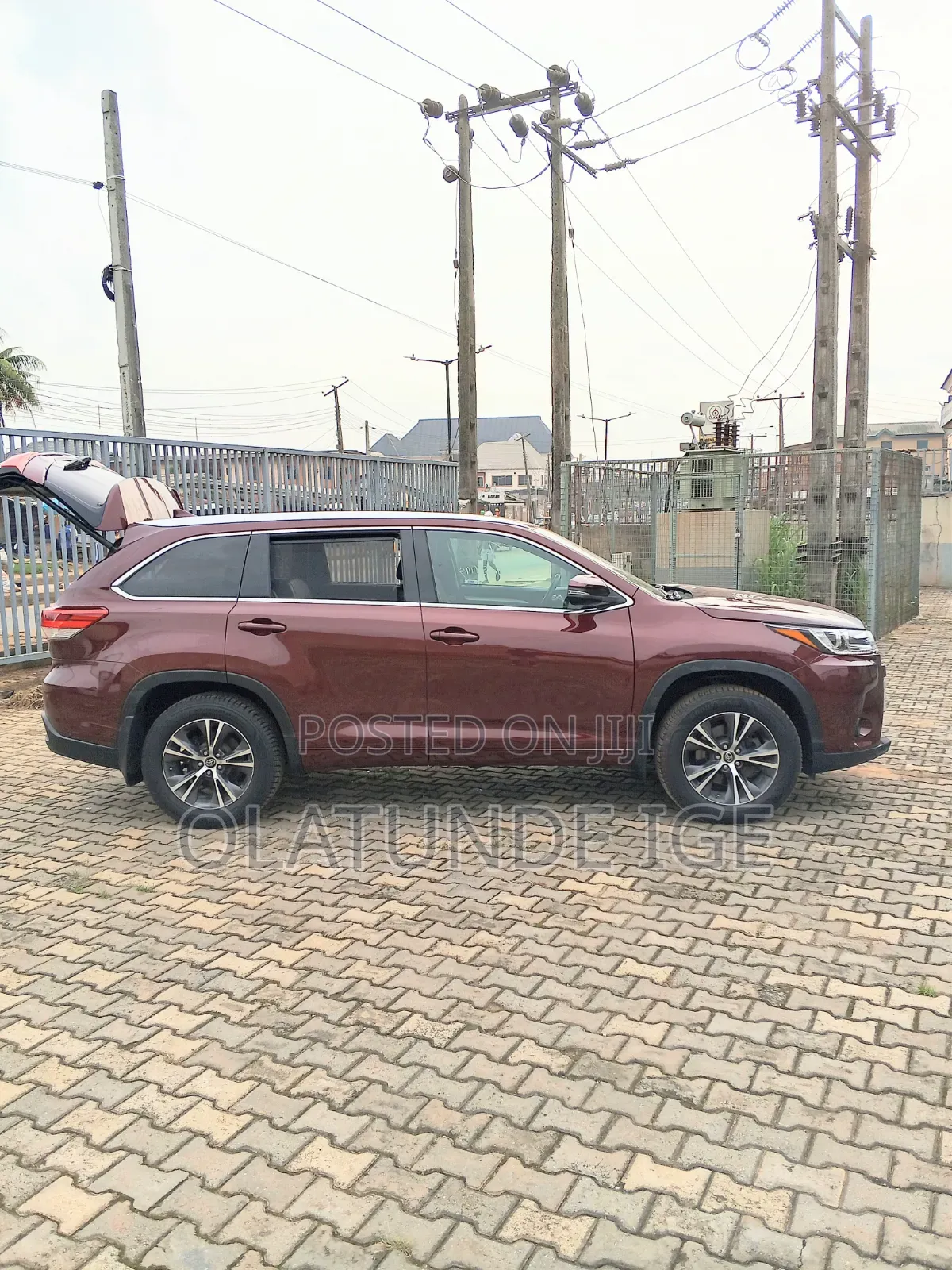 Toyota Highlander XLE V6 4x4 (3.5L 6cyl 6A) 2016 Burgundy