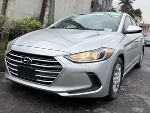 Hyundai Elantra SE 2018 Silver