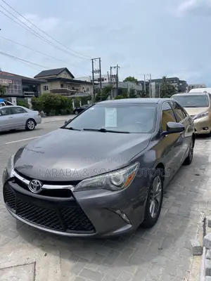 Toyota Camry LE 4dr Sedan (2.5L 4cyl 6A) 2016 Gray