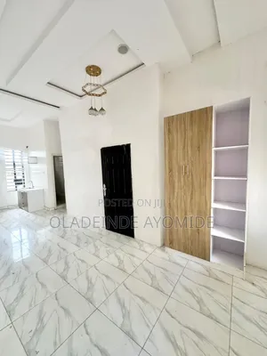Studio Apartment in Ikota Gra for rent