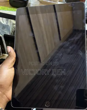Apple iPad 10.2 (2021) 64 GB Gray