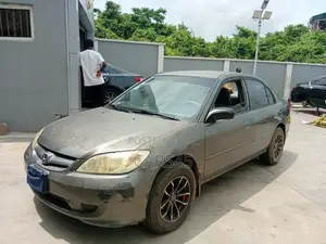 Honda Civic 2004 Gray