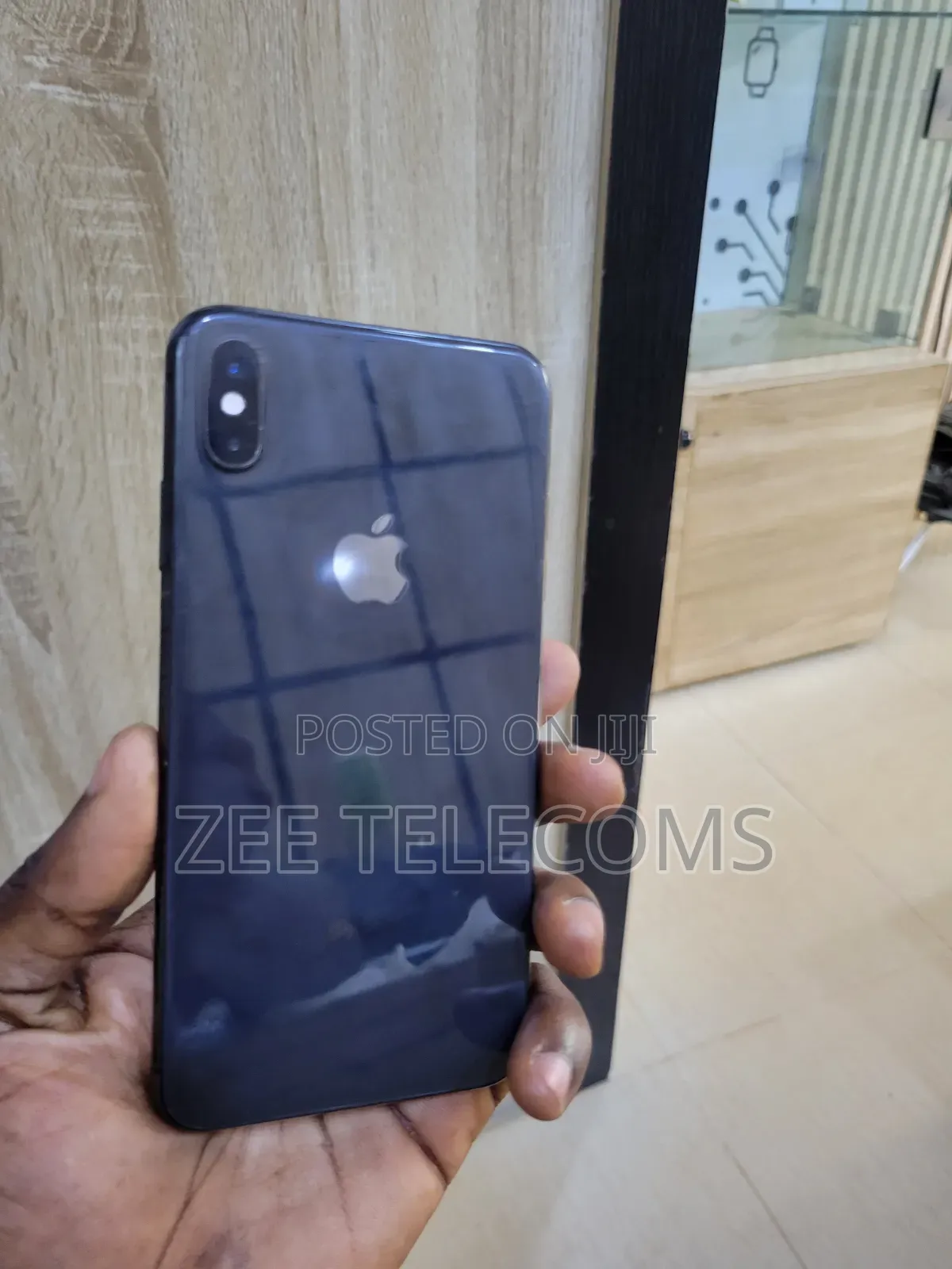 Apple iPhone XS Max 64 GB Black