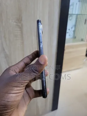 Apple iPhone XS Max 64 GB Black
