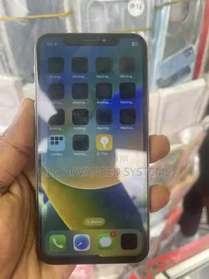 Apple iPhone X 64 GB White