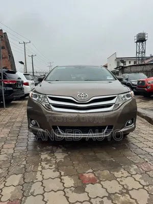 Toyota Venza XLE 2014 Brown