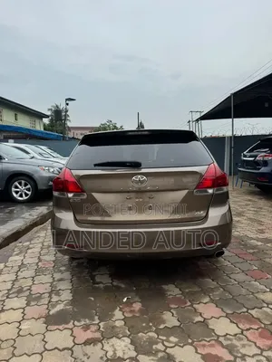 Toyota Venza XLE 2014 Brown
