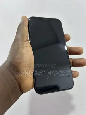 Apple iPhone 11 64 GB Black