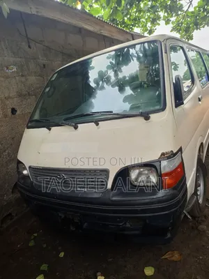 Toyota HiAce 1997 White