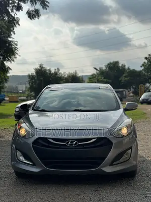 Hyundai Elantra GT 2013 Gray