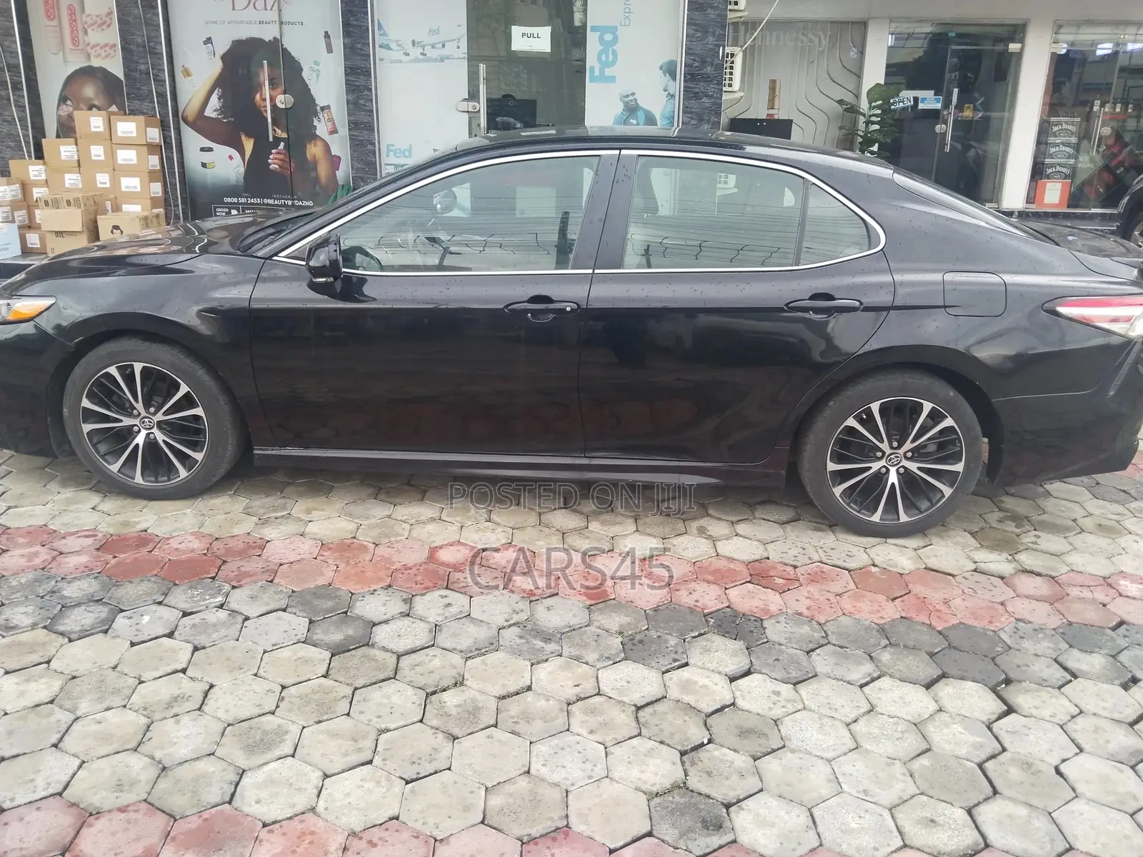 Toyota Camry 2018 Black