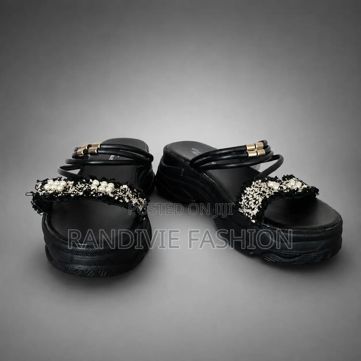 Pearls Sandals Black