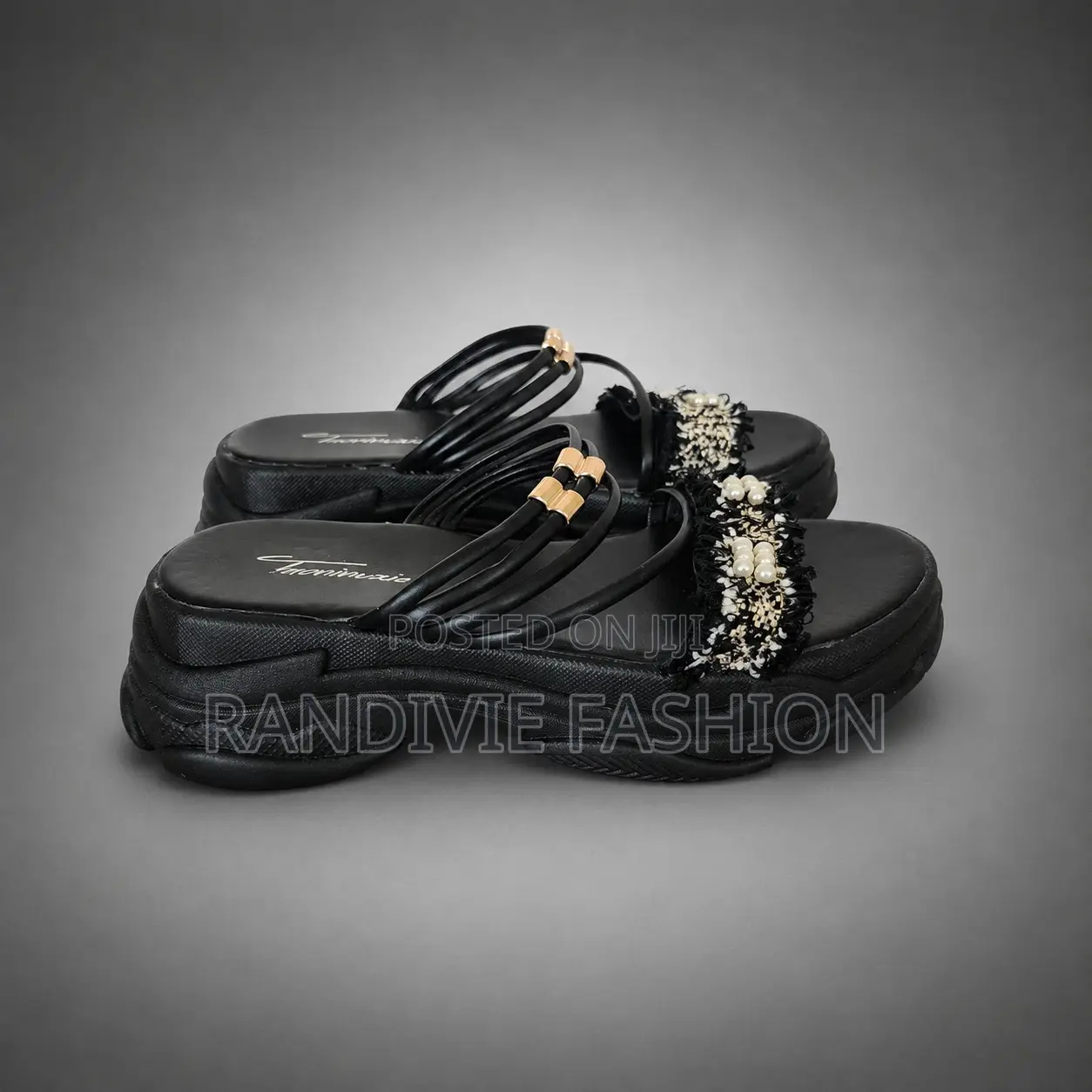 Pearls Sandals Black