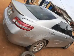 Toyota Camry 2011 Silver
