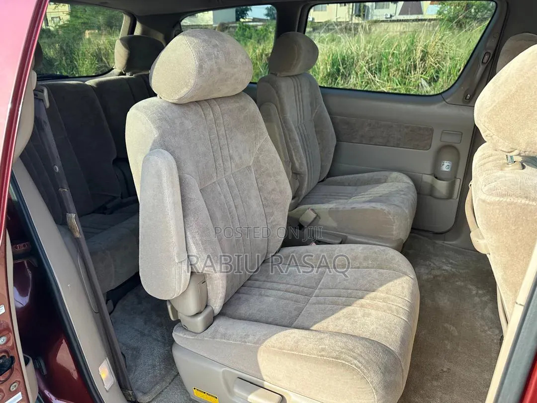 Toyota Sienna 2001 Maroon