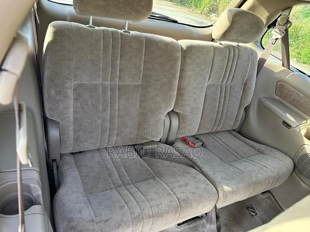 Toyota Sienna 2001 Maroon