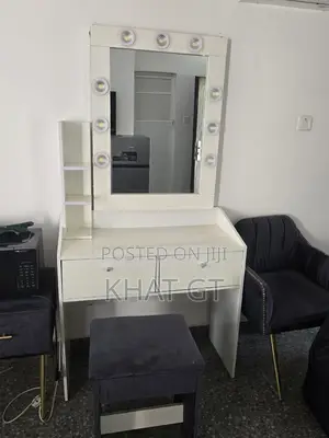 Led Vanity (White)