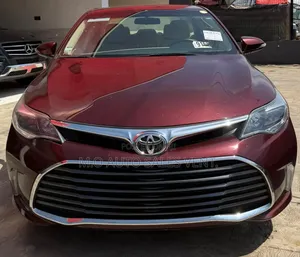 Toyota Avalon XLE FWDSedan (3.6L 6cyl 6A) 2016 Maroon