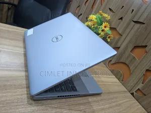 Laptop Dell Latitude 5530 16GB Intel Core i5 SSD 256GB