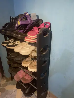 Lovely Shoe Rack