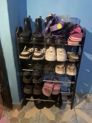 Lovely Shoe Rack