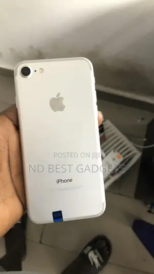 Apple iPhone 7 32 GB Silver
