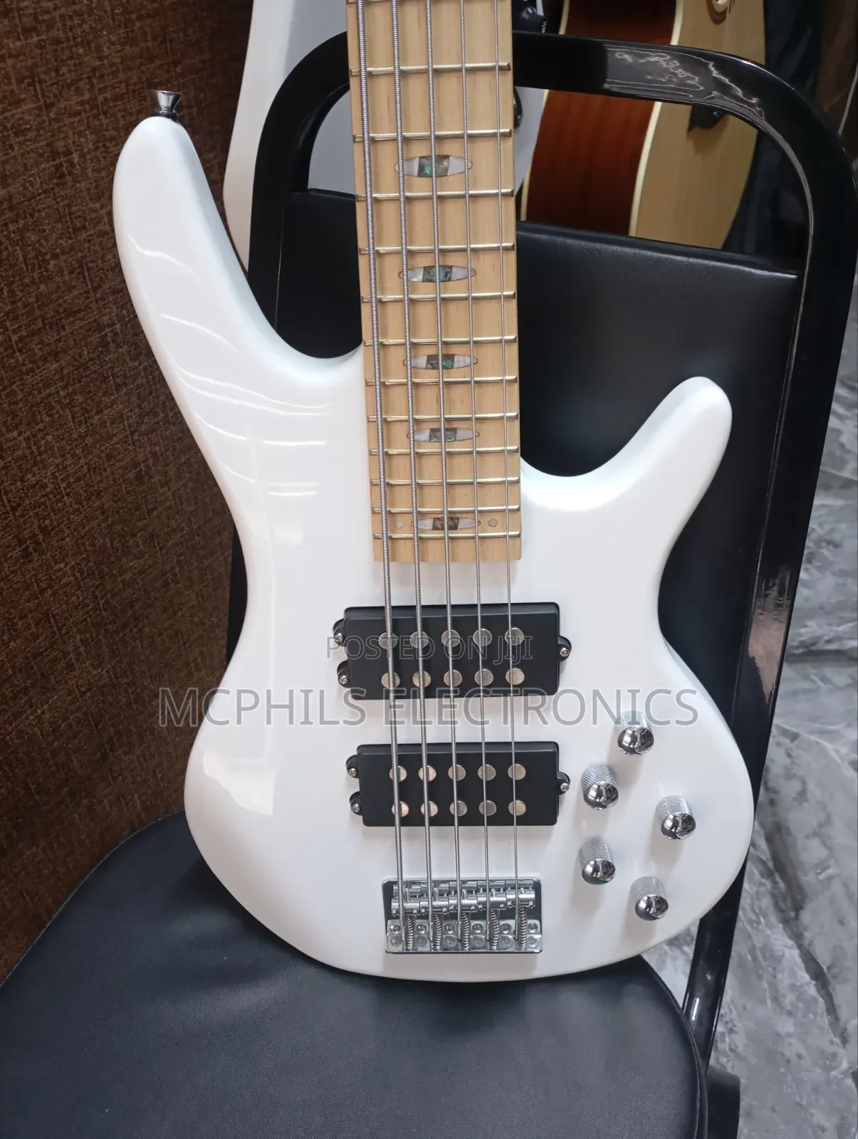 Ibanez Active 5-Strings Bass Guitar