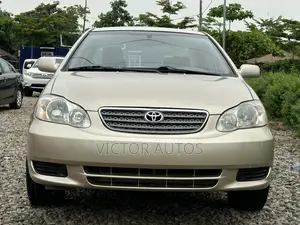 Toyota Corolla 2004 Gold