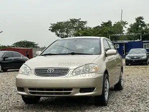 Toyota Corolla 2004 Gold