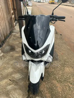 Yamaha NMAX 125 2023 White
