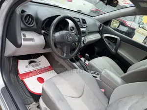 Toyota RAV4 2.5 4x4 2010 Silver