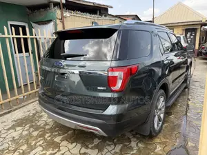 Ford Explorer Limited 4dr 4x4 (2.3L 4cyl 6A) 2017 Green