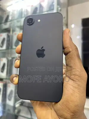 Apple iPhone 16e 128 GB Black