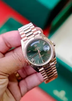 Luxury Men's Rolex Day-Date Style Wrist Wall _ Green Dial Rose Gold