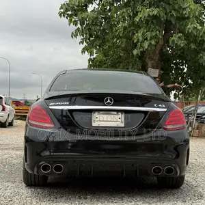 Mercedes-Benz C43 2017 Black