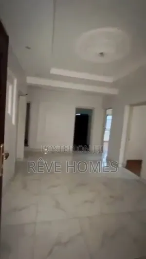 3bdrm Apartment in Shomolu for rent