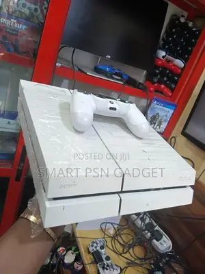 White Uk Used Ps4 Fat || Games Installed